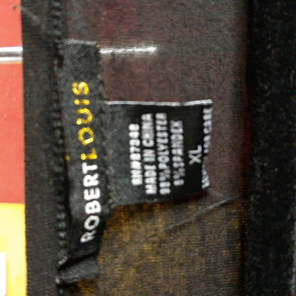 Robert Louis Black GUEEN T-Shirt - Picture 3 of 6